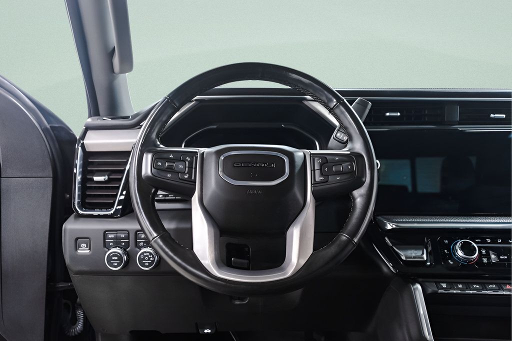 Used 2024 GMC Sierra 3500 Denali w/ Denali Reserve Package AWD/4WD image 9