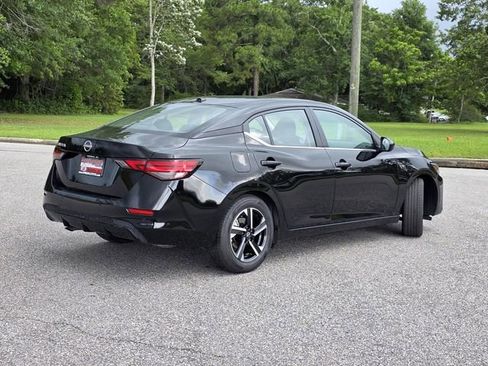 Used 2025 Nissan Sentra SV FWD image 5
