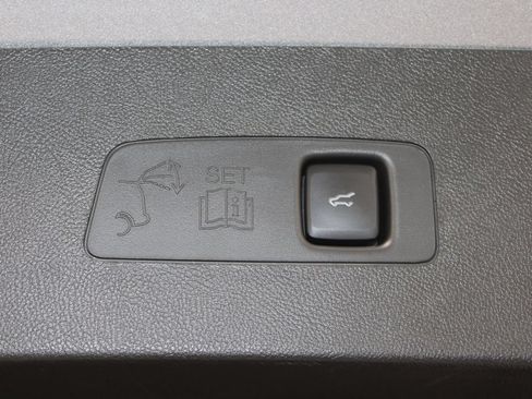 Used 2022 Lincoln Corsair AWD w/ Equipment Group 101A image 17