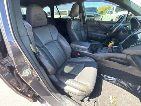 Used 2022 Subaru Outback Wilderness w/ Wilderness Package AWD/4WD image 19