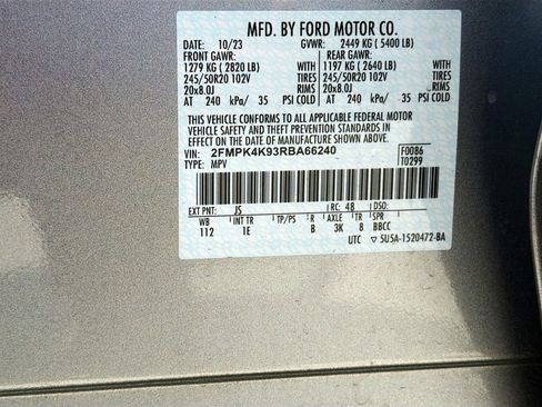 Used 2024 Ford Edge Titanium w/ Equipment Group 301A AWD/4WD image 35