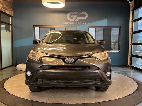 Used 2018 Toyota RAV4 LE w/ Carpet Mat Package FWD image 8
