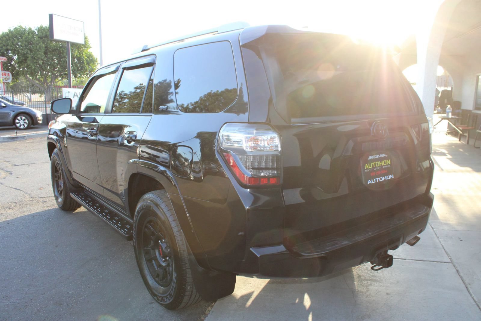 Used 2018 Toyota 4Runner SR5 Premium RWD image 31