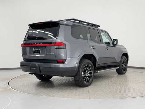 Used 2024 Lexus GX 550 w/ Accessory Package (Z1) image 9