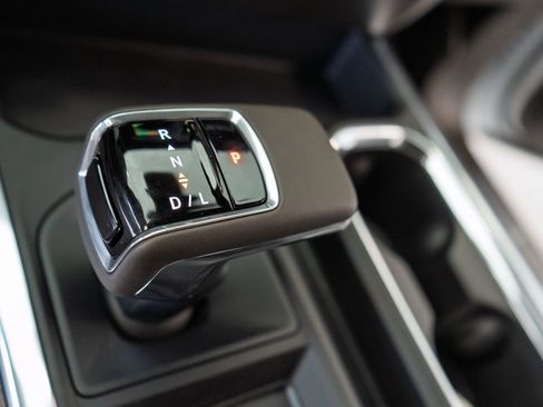 New 2025 GMC Sierra 1500 SLT w/ SLT Premium Plus Package image 8