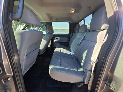Used 2011 Ford F150 XLT w/ XLT Chrome Pkg image 11
