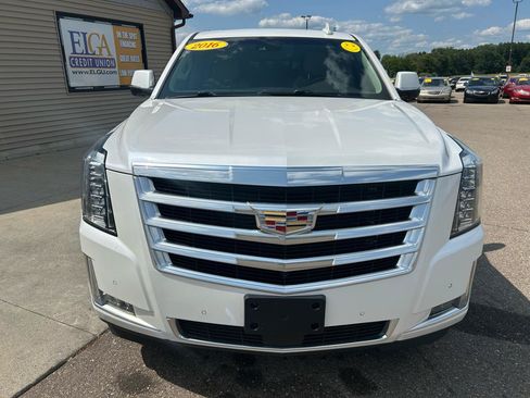 Used 2016 Cadillac Escalade ESV Premium AWD/4WD image 2