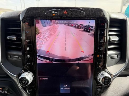 New 2026 RAM 1500 Laramie AWD/4WD image 22