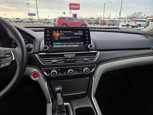 Used 2019 Honda Accord EX-L image 23