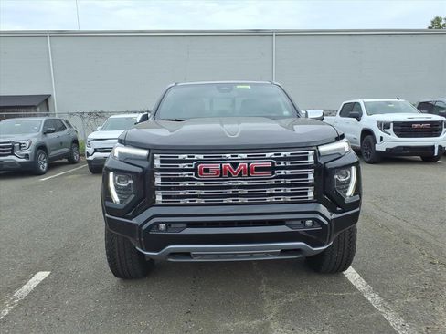 New 2026 GMC Canyon Denali image 2