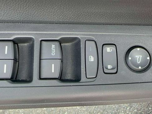 Certified 2025 Honda CR-V LX image 13