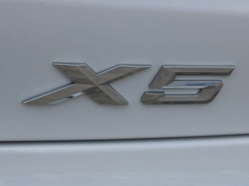Used 2024 BMW X5 xDrive50e w/ Parking Assistance Package AWD/4WD image 8