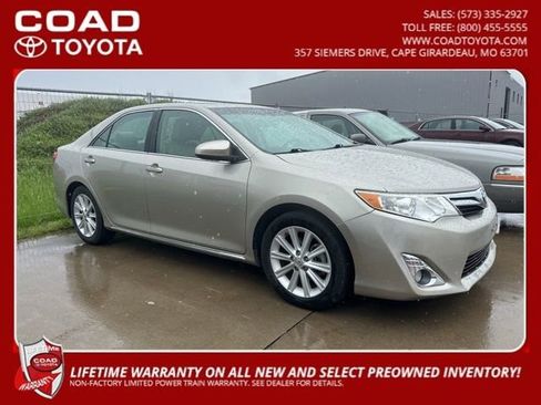 Used 2014 Toyota Camry XLE w/ Leather Package image 1