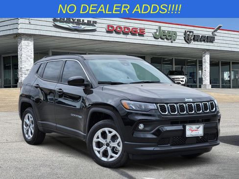New 2026 Jeep Compass Latitude AWD/4WD image 1