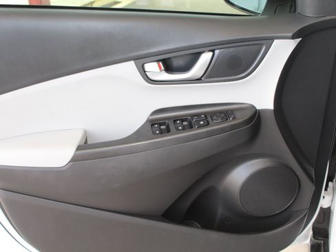 Used 2023 Hyundai Kona SEL w/ Convenience Package FWD image 30