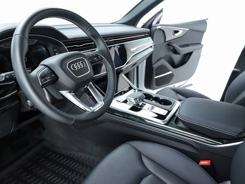 Used 2026 Audi Q8 Premium Plus w/ Premium Plus Package AWD/4WD image 23