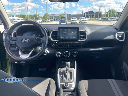 Used 2023 Hyundai Venue SEL w/ Cargo Package FWD image 12