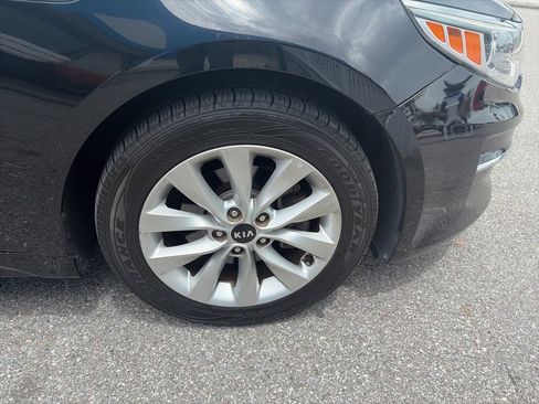 Used 2018 Kia Optima LX w/ 17" Alloy Wheels Package FWD image 8