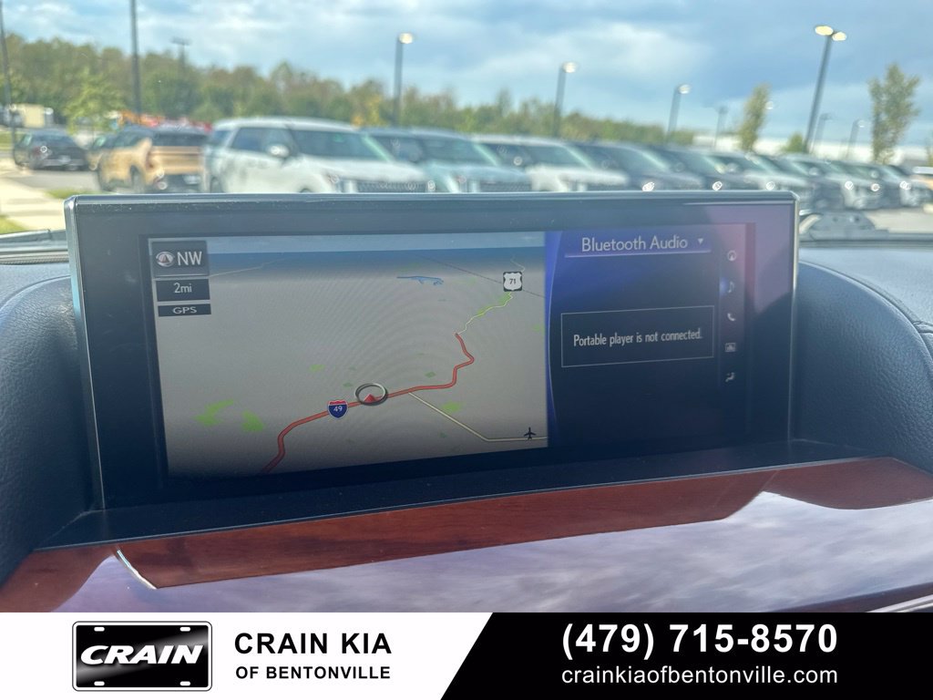Used 2016 Lexus LX 570 4WD w/ Luxury Package image 14