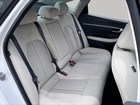Used 2025 Hyundai Sonata SEL FWD image 19