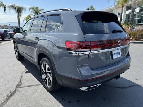 Used 2026 Volkswagen Atlas SE FWD image 7