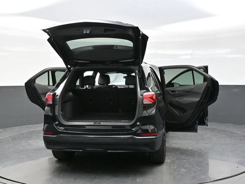 Used 2023 Chevrolet Equinox RS w/ RS Leather Package AWD/4WD image 44