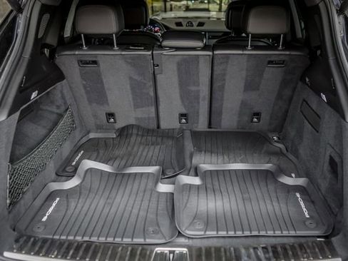 Used 2019 Porsche Cayenne image 11