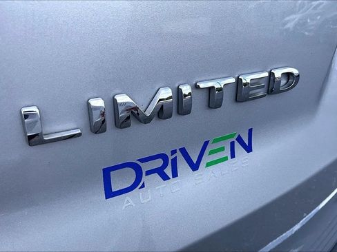 Used 2018 Ford Explorer Limited FWD image 33