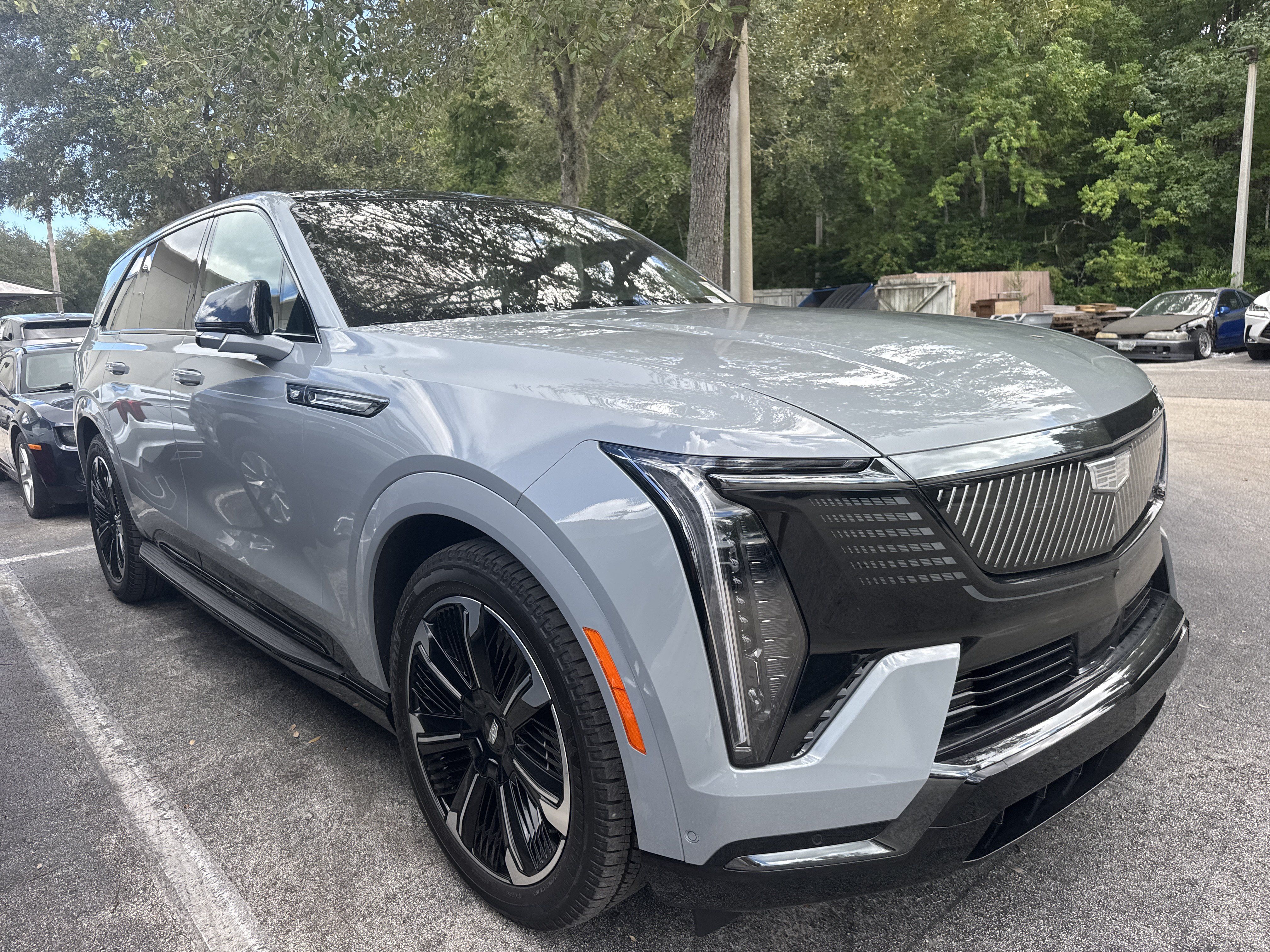 Used 2026 Cadillac Escalade IQ Sport 2 w/ LPO, Floor Liner Package AWD/4WD image 4