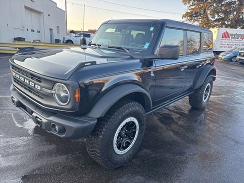 Used 2024 Ford Bronco Black Diamond w/ Sasquatch Package image 7