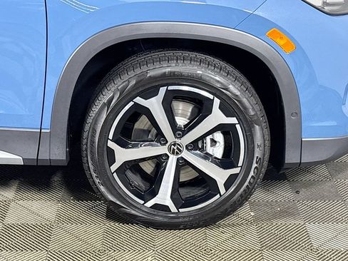 New 2026 Volkswagen Tiguan SE image 23