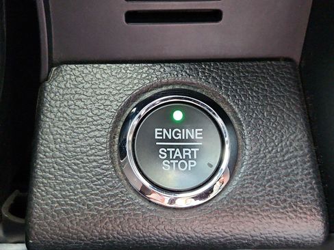 Used 2019 Ford F350 Platinum AWD/4WD image 17