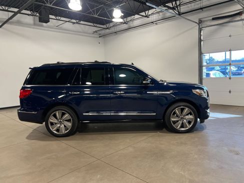 Used 2018 Lincoln Navigator Reserve w/ Technology Package image 2
