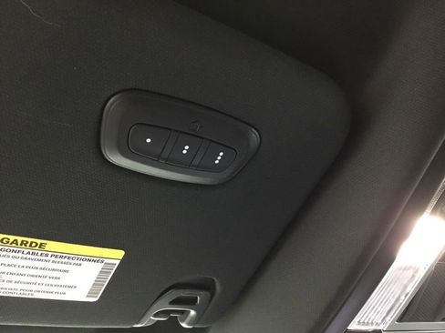 Used 2022 RAM 1500 Limited w/ Body-Colour Bumper Group image 30