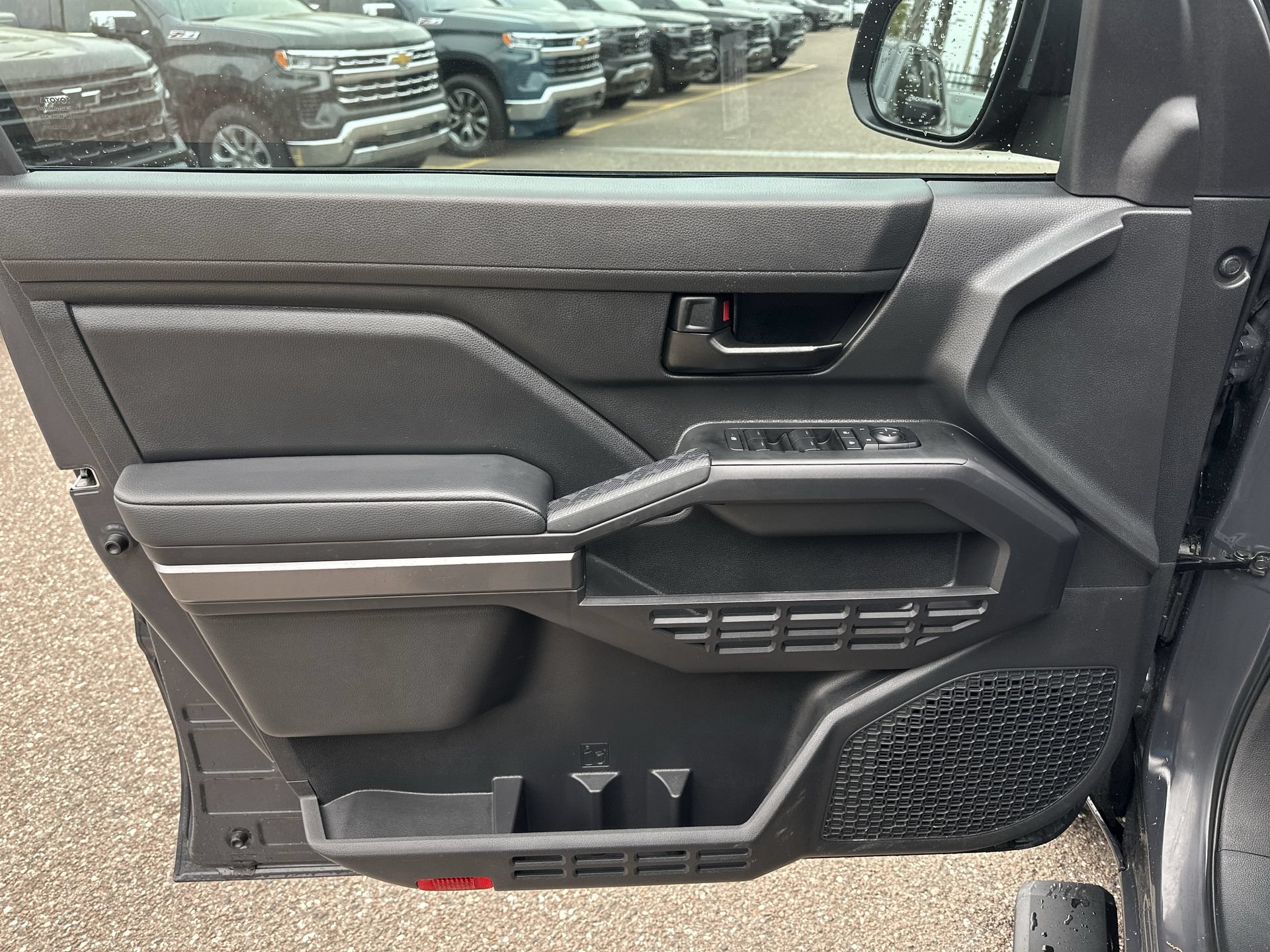 Used 2025 Toyota Tacoma SR5 RWD image 29