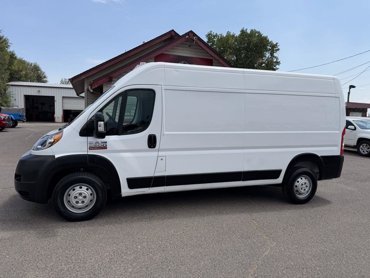 Used 2020 RAM ProMaster 2500 FWD image 5