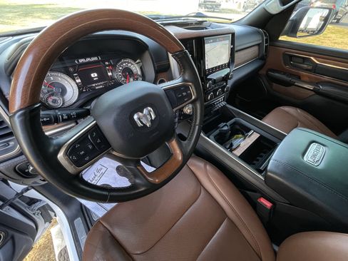 Used 2022 RAM 1500 Limited w/ Body Color Bumper Group image 14