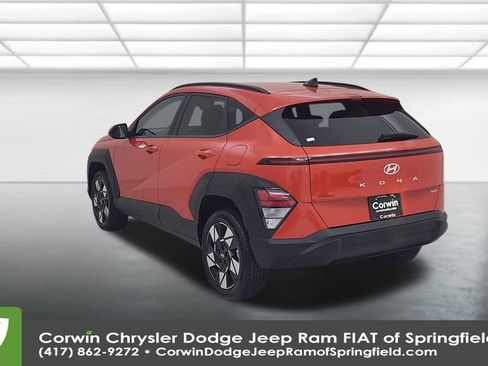Used 2024 Hyundai Kona SEL image 11