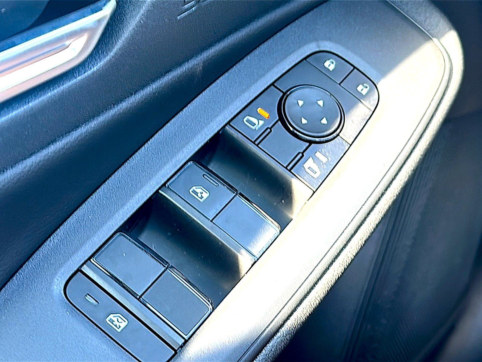 New 2027 Nissan Sentra SV w/ SV Convenience Package FWD image 25