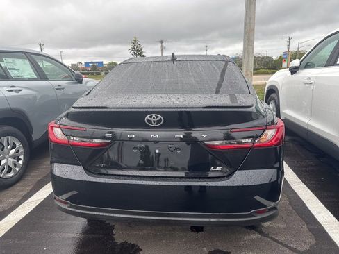 Used 2025 Toyota Camry LE w/ Convenience Package image 5