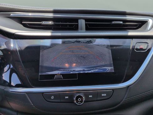 Used 2021 Buick Encore GX Essence FWD image 29