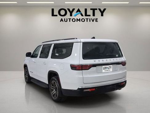 Used 2024 Jeep Wagoneer L Series II w/ Flexible Seating Group image 3