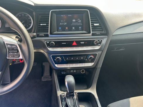 Used 2019 Hyundai Sonata SE image 8
