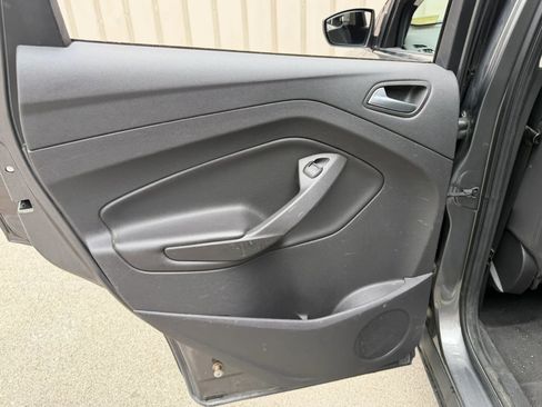 Used 2014 Ford Escape SE FWD image 17