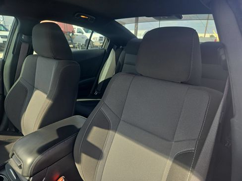 Used 2021 Dodge Charger SXT w/ Blacktop Package RWD image 9