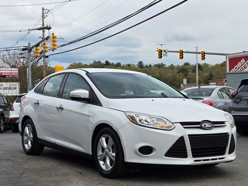 Used 2013 Ford Focus SE FWD image 7
