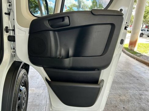Used 2022 RAM ProMaster 2500 w/ Safety Group (A) FWD image 23