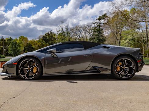Used 2020 Lamborghini Huracan EVO AWD/4WD image 9