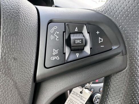 Used 2020 Chevrolet Trax LS w/ Tint and Cruise Package FWD image 17