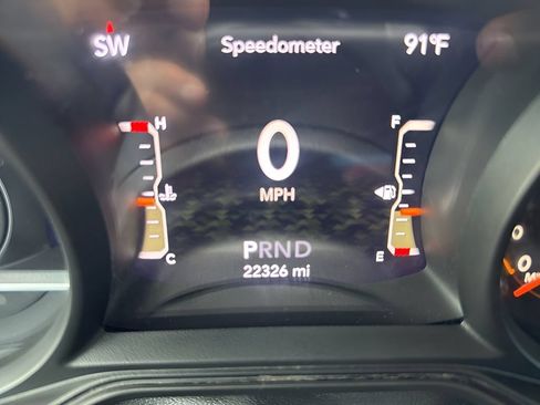 Used 2024 Jeep Gladiator Rubicon AWD/4WD image 25